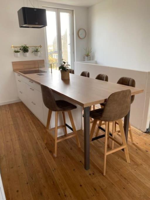 Maison De Ville Avec Terrasse Lion-sur-Mer Esterno foto