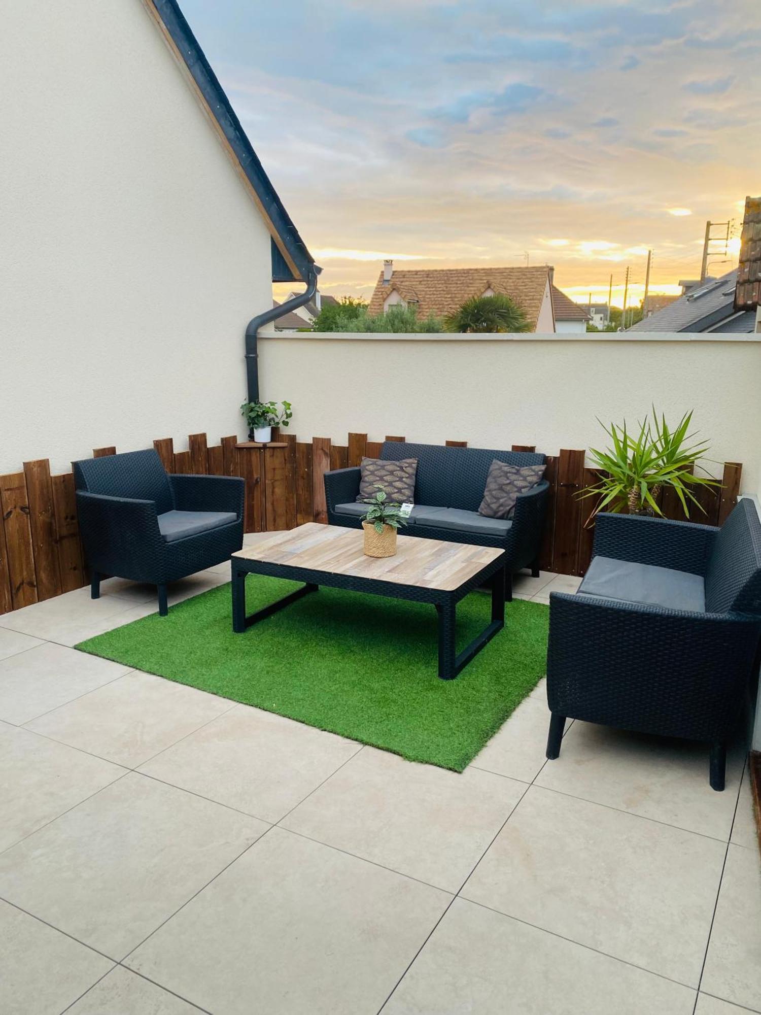 Maison De Ville Avec Terrasse Lion-sur-Mer Esterno foto