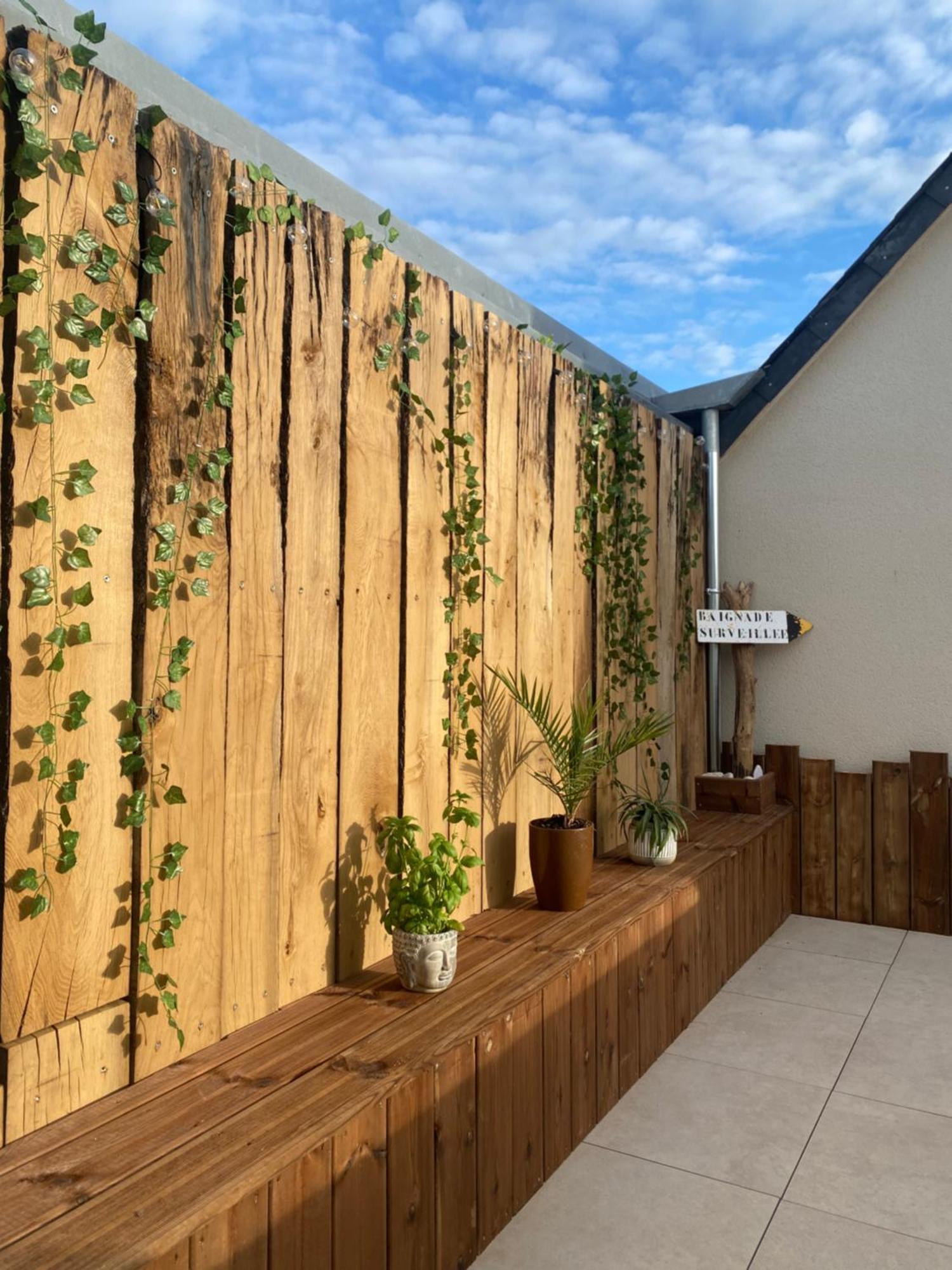 Maison De Ville Avec Terrasse Lion-sur-Mer Esterno foto